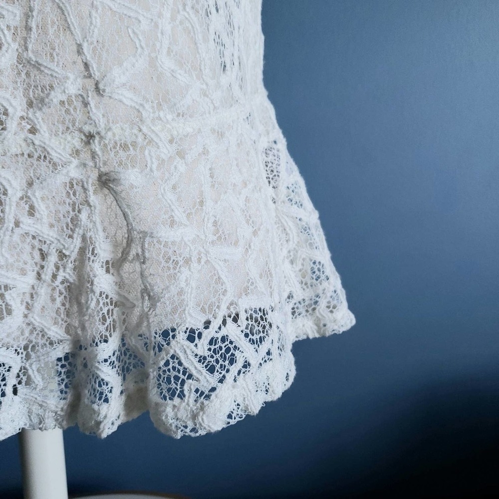 hinge Lace Peplum Crewneck Top - Picture 3 of 6